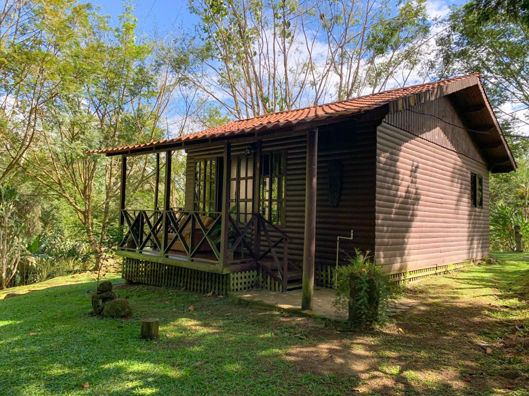 Hospedaje La Naciente Acomodação com café da manhã Turrialba Quarto foto