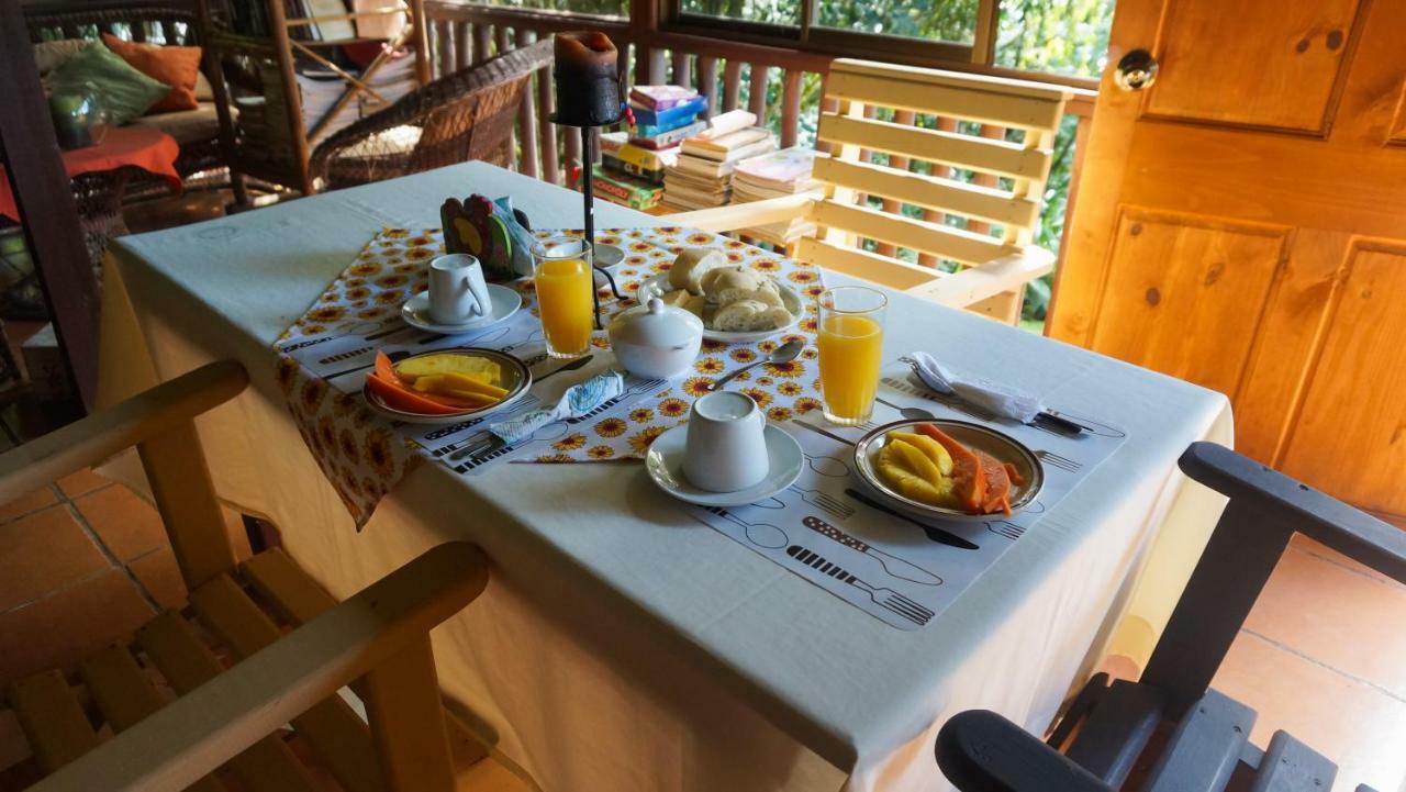 Hospedaje La Naciente Acomodação com café da manhã Turrialba Exterior foto