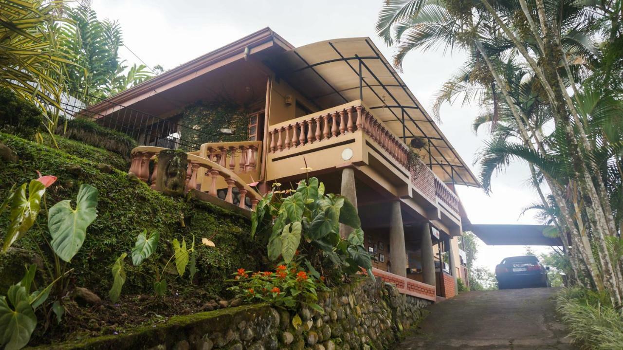 Hospedaje La Naciente Acomodação com café da manhã Turrialba Exterior foto