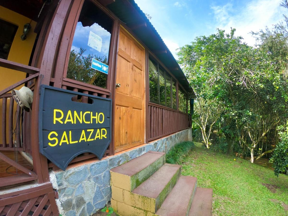 Hospedaje La Naciente Acomodação com café da manhã Turrialba Exterior foto